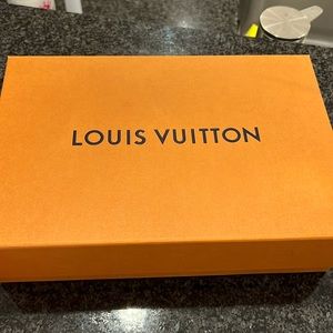 Like new Louis Vuitton bag box. Fits the Louis Vuitton pochette accessoires bag.